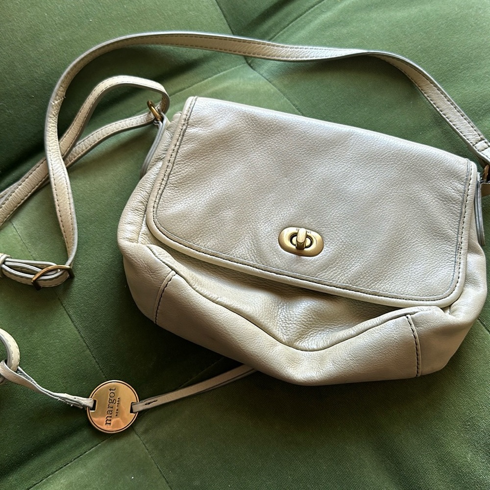 Margot cross body purse, light green